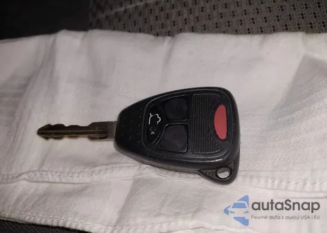 2010 Jeep Liberty Sport z USA, uszkodzony, nr VIN 1J4PN2GK4AW104180